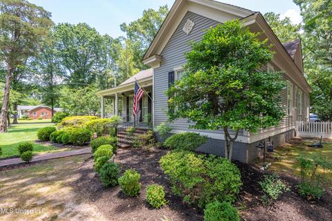 204 East St, Como, MS 38619 photo 5