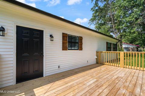 217 Ford St, Como, MS 38619 photo 4