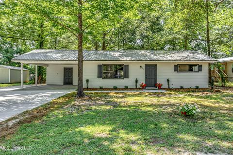 306 Lake Harbor Rd, Brandon, MS 39047