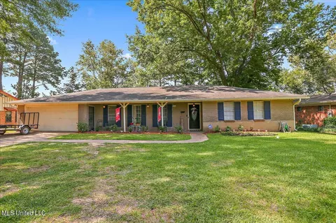 3231 Copperfield St, Jackson, MS 39209