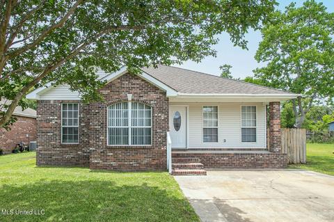 10057 Byrd Ave, D'iberville, MS 39540
