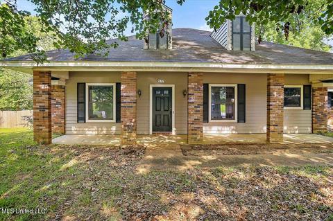 277 Sundown Trl, Jackson, MS 39212