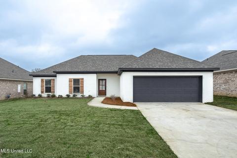 317 River Ridge Blvd, Pearl, MS 39208