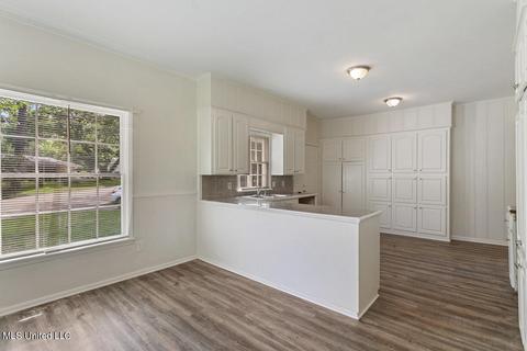 408 Northside Cir, Jackson, MS 39206 photo 5