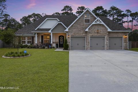 2967 Juliette Dr, Ocean Springs, MS 39564