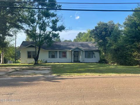 242 Woody Dr, Jackson, MS 39212 photo 1