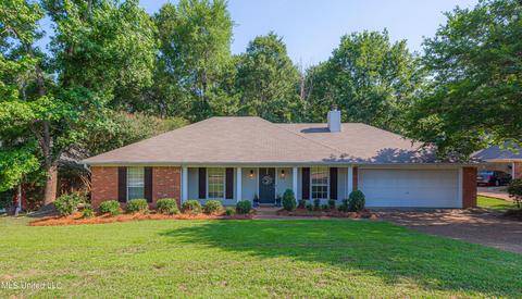 1024 N Azalea Dr, Madison, MS 39110