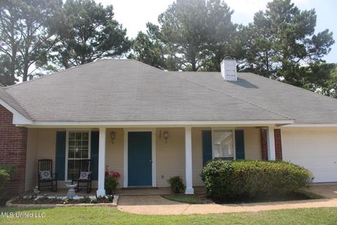 437 Treles Dr, Madison, MS 39110 photo 2