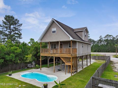 10412 Hwy 603 Hwy, Bay Saint Louis, MS 39520