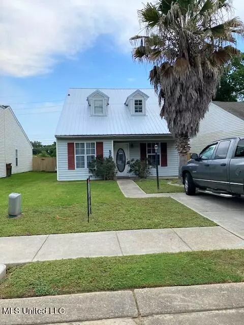 1720 James Buchanan Dr, Biloxi, MS 39531