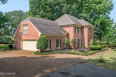 8065 Stateline Rd, Olive Branch, MS 38654 photo 3
