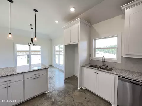 173 Shelby Mae Cir, Brandon, MS 39042 photo 8