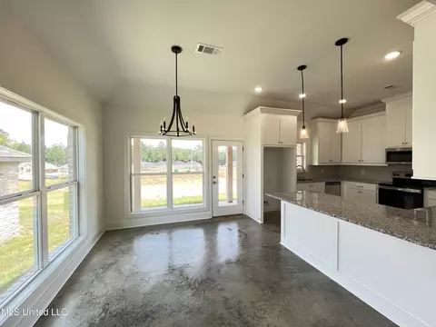 173 Shelby Mae Cir, Brandon, MS 39042 photo 5
