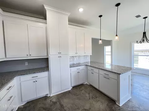 173 Shelby Mae Cir, Brandon, MS 39042 photo 9