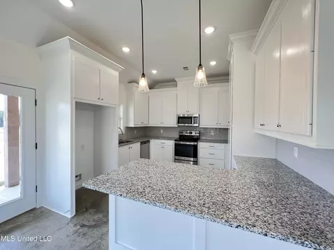 173 Shelby Mae Cir, Brandon, MS 39042 photo 6
