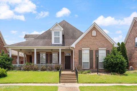 4565 Stone Grove Dr, Olive Branch, MS 38654