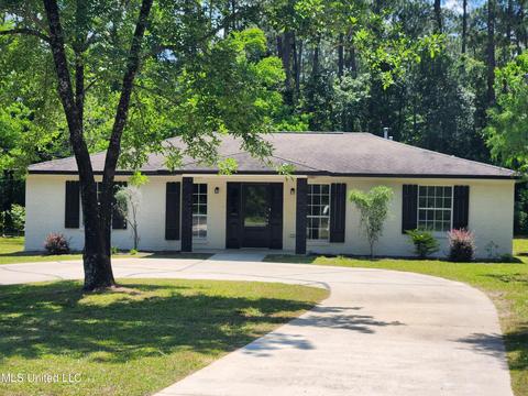 11504 Shorecrest Rd, Biloxi, MS 39532