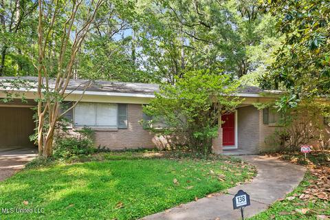 138 Pine Lane Circle Cir, Jackson, MS 39211