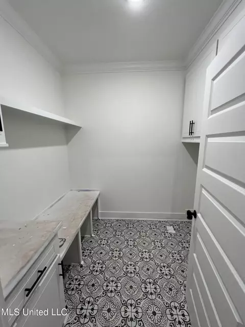 970 Mullican Rd, Florence, MS 39073 photo 9