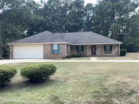 163 Rogers Rd, Hattiesburg, MS 39401