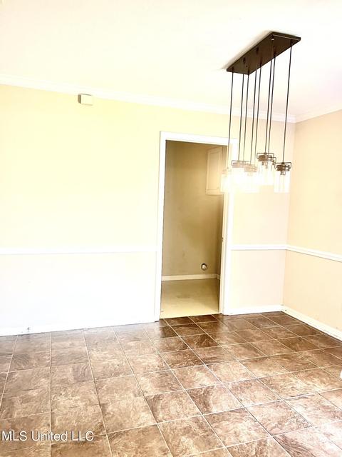 433 Hillandale Dr, Jackson, MS 39212 photo 7