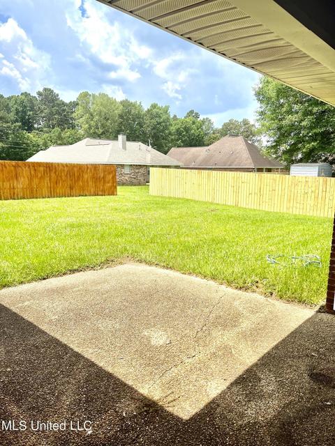 433 Hillandale Dr, Jackson, MS 39212 photo 15