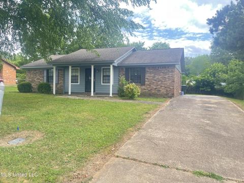 731 Rosewood Ln, Coldwater, MS 38618