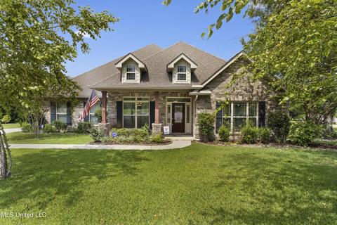 15160 Dixie Oaks Dr, Biloxi, MS 39532