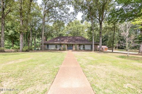 4621 Homestead Ln, Olive Branch, MS 38654