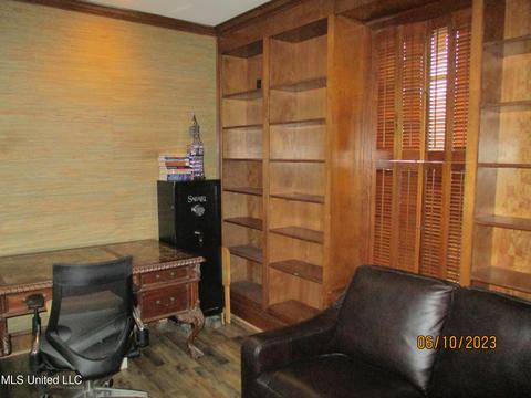 127 N Meadows Pl, Jackson, MS 39211 photo 28