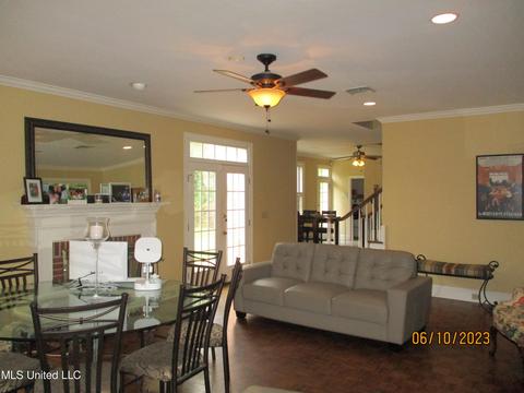 127 N Meadows Pl, Jackson, MS 39211 photo 13
