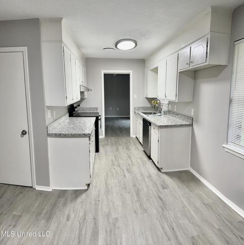 168 Chestnut Cv, Jackson, MS 39212 photo 4