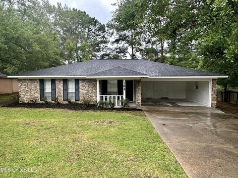 168 Chestnut Cv, Jackson, MS 39212