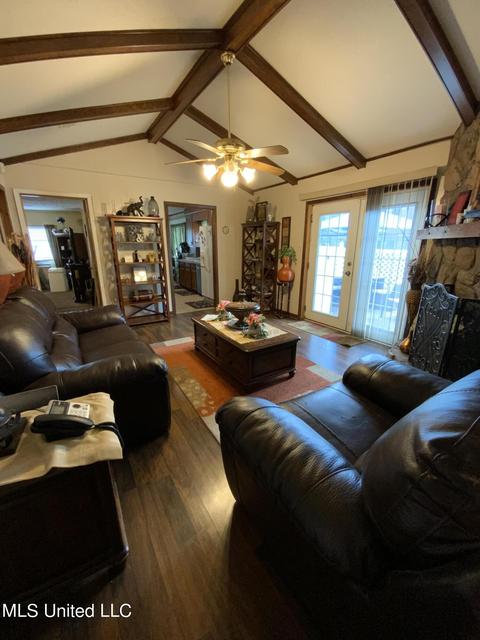 168 Hazelcrest Dr, Jackson, MS 39212 photo 3