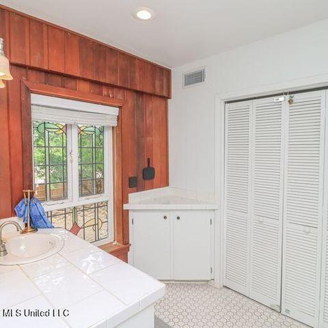 715 Arlington St, Jackson, MS 39202 photo 27