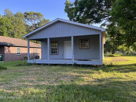 2333 Jackson Ave, Pascagoula, MS 39567