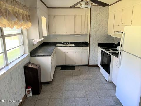 204 Industrial Cir, Union, MS 39365 photo 10