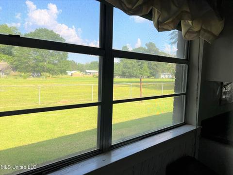 204 Industrial Cir, Union, MS 39365 photo 15