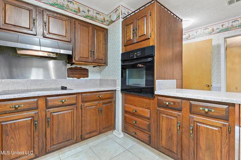 7512 Ogborn Dr, Moss Point, MS 39562 photo 10