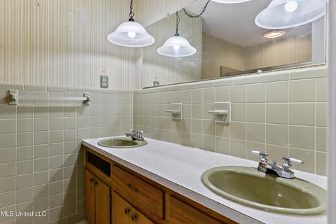 7512 Ogborn Dr, Moss Point, MS 39562 photo 22