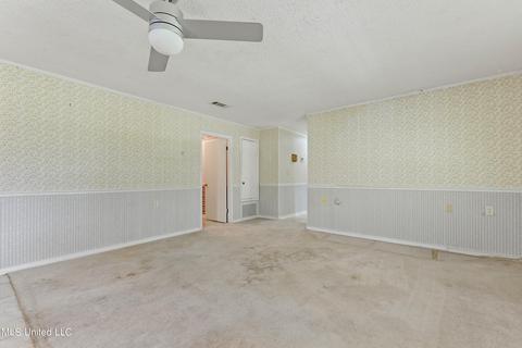 7512 Ogborn Dr, Moss Point, MS 39562 photo 5