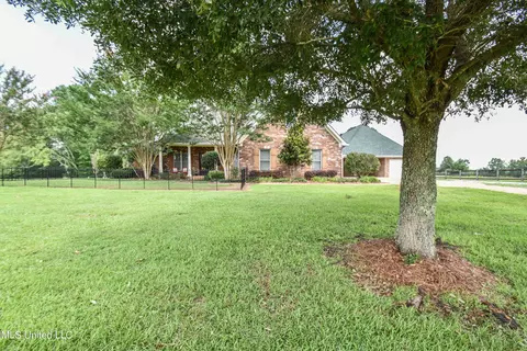 1480 Alana Dr, Terry, MS 39170