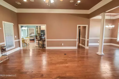 Living - 1480 Alana Dr, Terry, MS 39170 photo 2 of 4