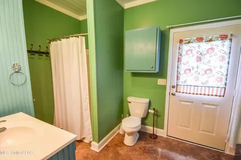 Bath - 1480 Alana Dr, Terry, MS 39170 photo 11 of 11