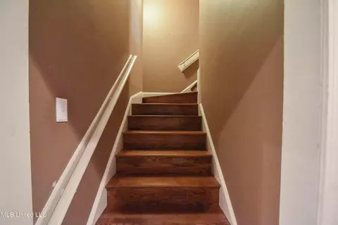 Entry Way - 1480 Alana Dr, Terry, MS 39170 photo 3 of 6