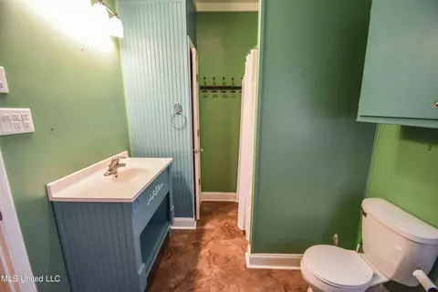 Bath - 1480 Alana Dr, Terry, MS 39170 photo 10 of 11