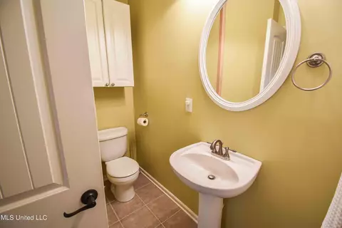 Bath - 1480 Alana Dr, Terry, MS 39170 photo 4 of 11