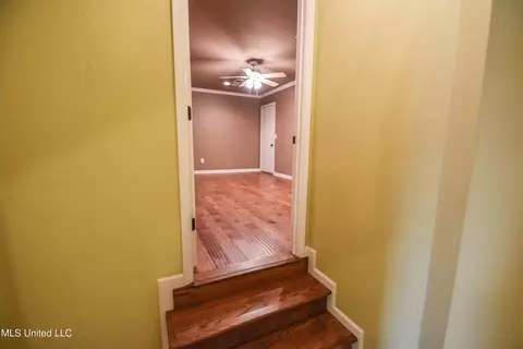 Entry Way - 1480 Alana Dr, Terry, MS 39170 photo 4 of 6