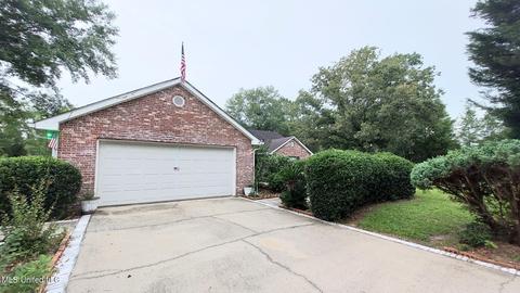 16067 Oral Rd, Biloxi, MS 39532