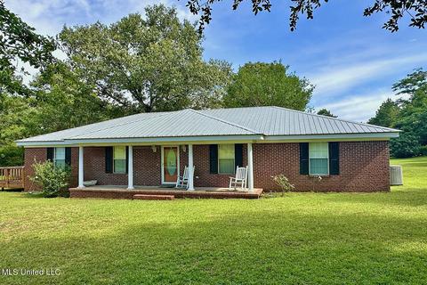 2020 Browntown Rd, Leakesville, MS 39451